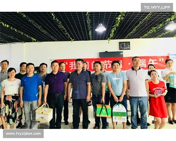 网球比赛主持人如何用专业解说提升赛事观众体验与赛事氛围营造 网球比赛主持人如何用专业解说提升赛事观众体验与赛事氛围营造